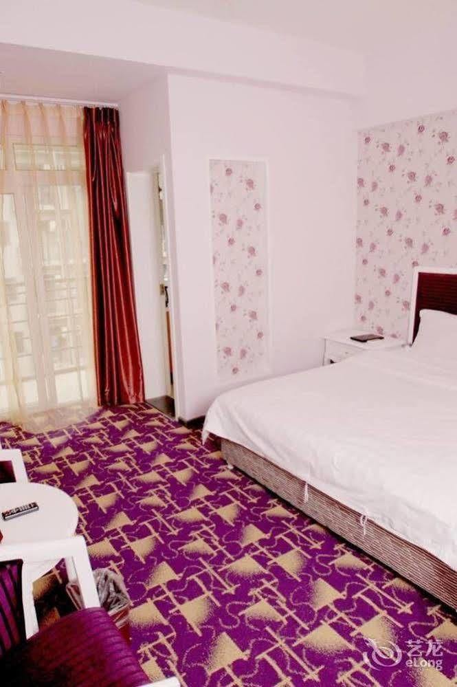 Chengdu Lilac Hotel Fei Cheng Branch Luaran gambar